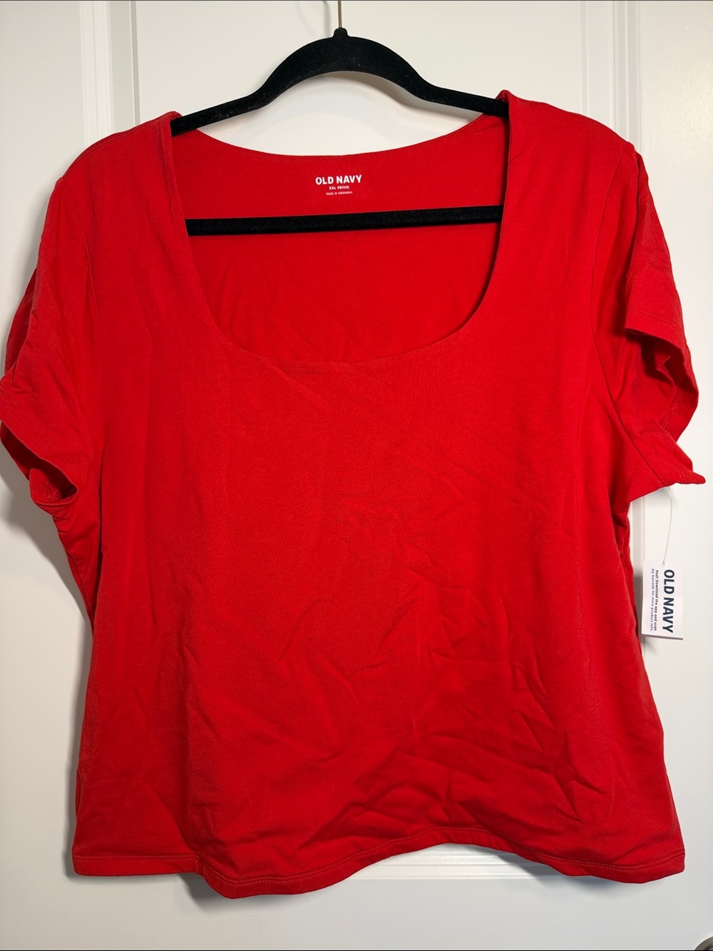 Old Navy Bright Red Scoop Neck Short Sleeve Tee
